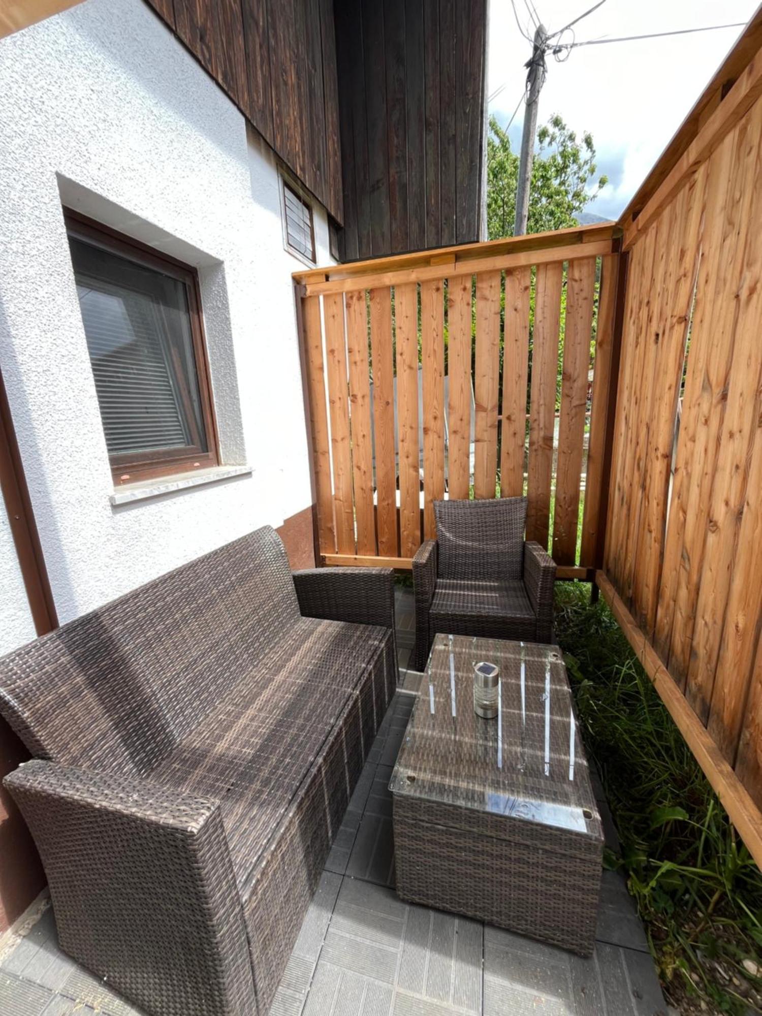 Apartma-Studio Ajdna Zirovnica Esterno foto